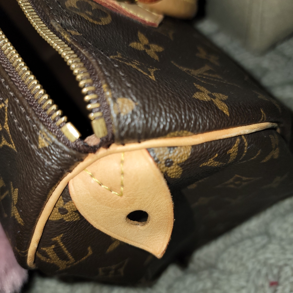 Louis Vuitton Brown Monogram Handbag - Picture 5 of 8